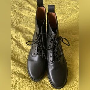 Madewell Black leather Lug Sole Boots size 8